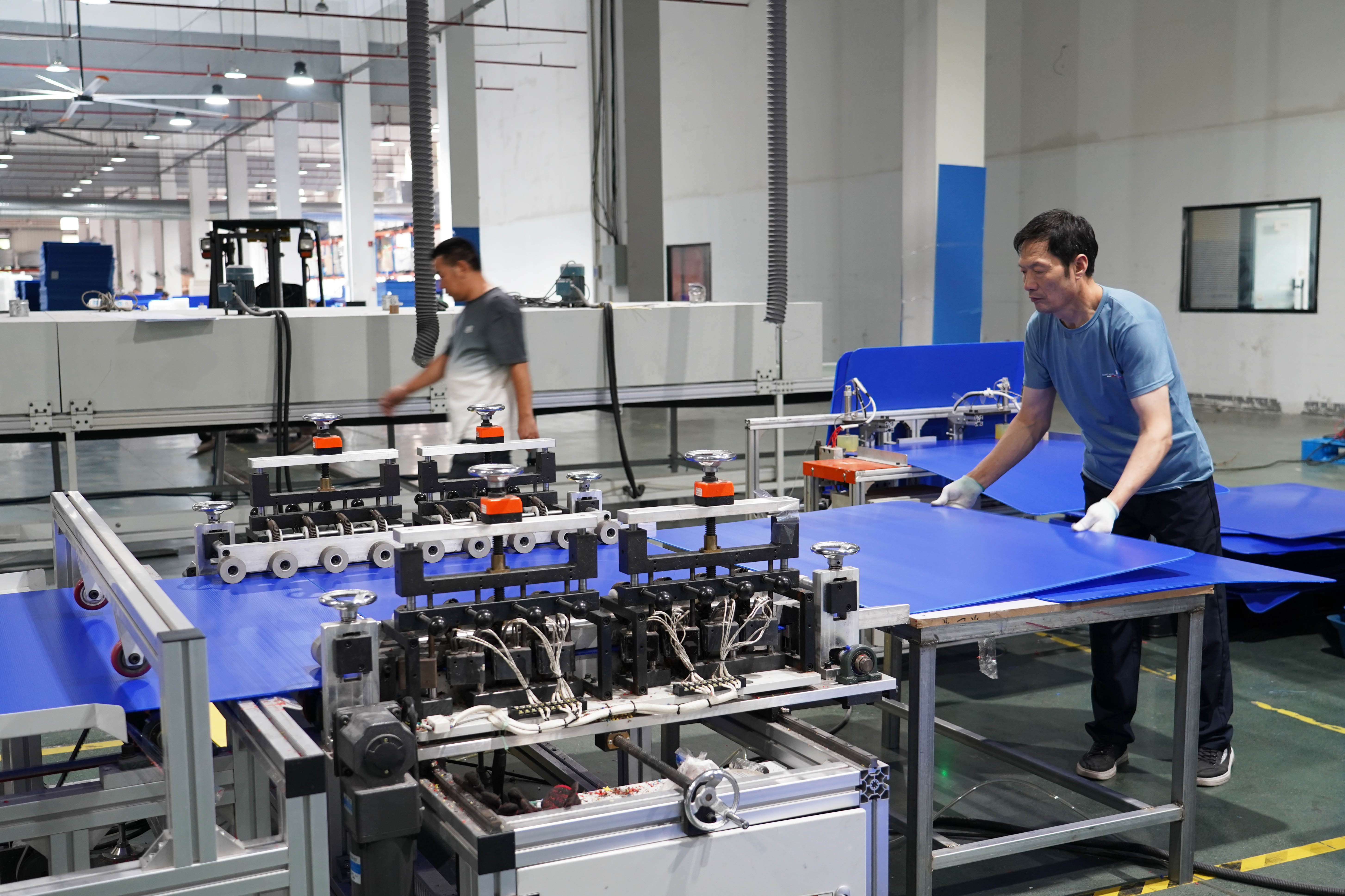 中空板熱熔封邊機